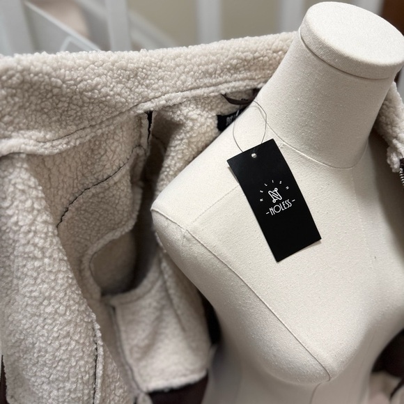 NWT Dark Brown and Beige Shearling Women's Aviator Jacket Size Small - Picture 7 of 7